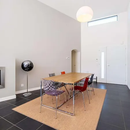 Familiale Avec Piscine 10 Pers Villa