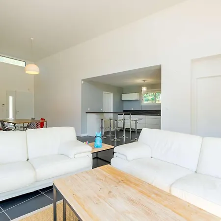 Familiale Avec Piscine 10 Pers * Biscarrosse