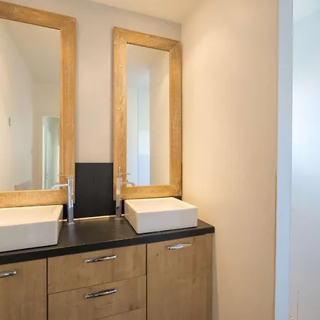 Familiale Avec Piscine 10 Pers