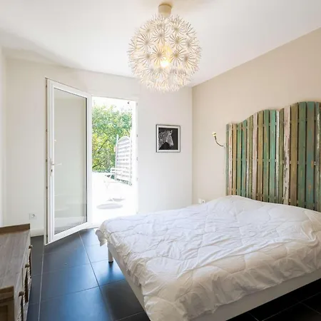 Familiale Avec Piscine 10 Pers