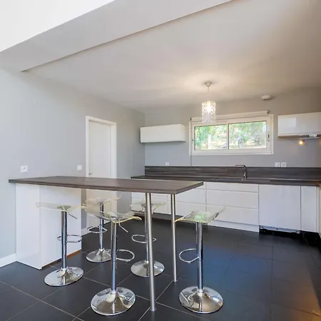 Villa Familiale Avec Piscine 10 Pers Biscarrosse