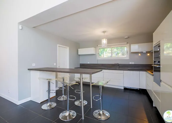 빌라 Familiale Avec Piscine 10 Pers 비스카로세