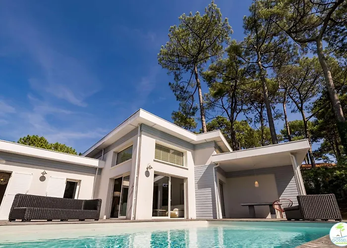 Familiale Avec Piscine 10 Pers